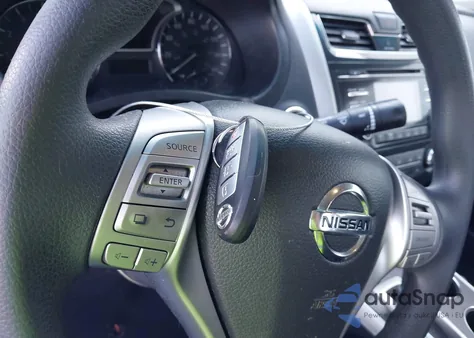 2015 Nissan Altima 2.5 S z USA, uszkodzony, nr VIN 1N4AL3AP5FN878713